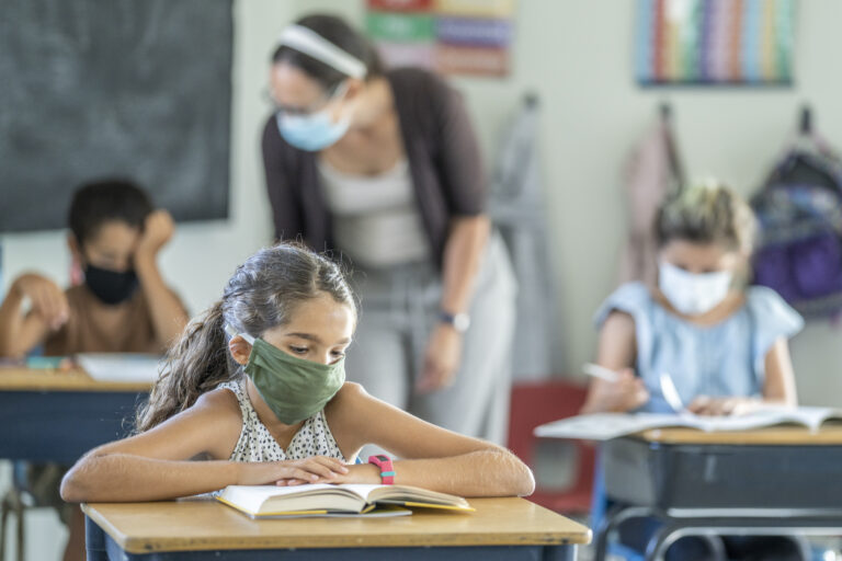 Nova Scotia’s top doctor defends keeping schools open despite ongoing COVID-19 exposures