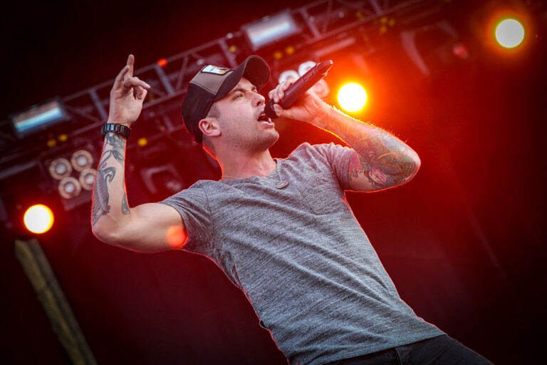 Dallas Smith, Tenille Arts, Tim Hicks among acts to perform at 2021 CCMA Awards in London