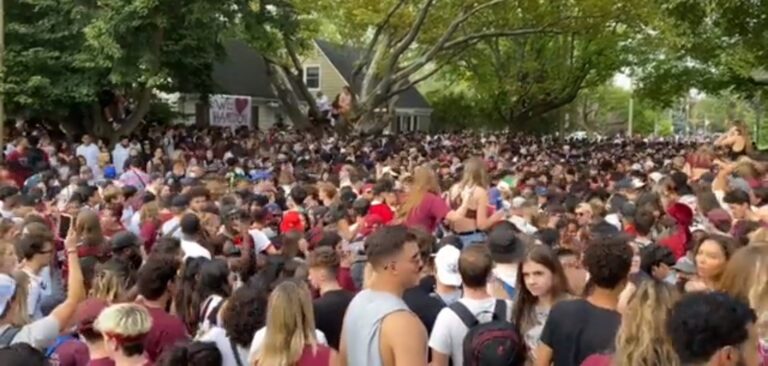 Investigation underway after ‘unsanctioned,’ ‘fake’ McMaster University homecoming party: police