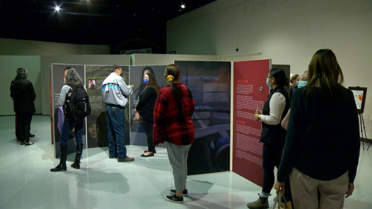 ’60s Scoop exhibit stops in Saskatoon