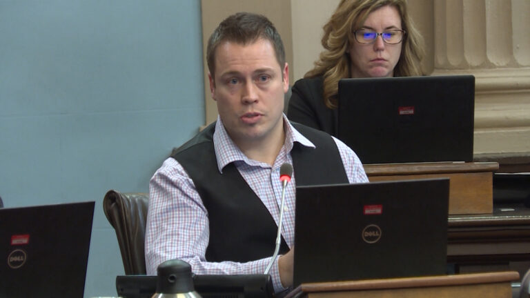 Kingston councillor calls for electoral reform after withdrawing as a provincial candidate