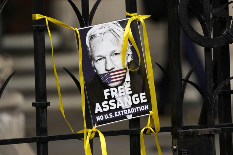 U.K. court to hear U.S. appeal in Julian Assange extradition case