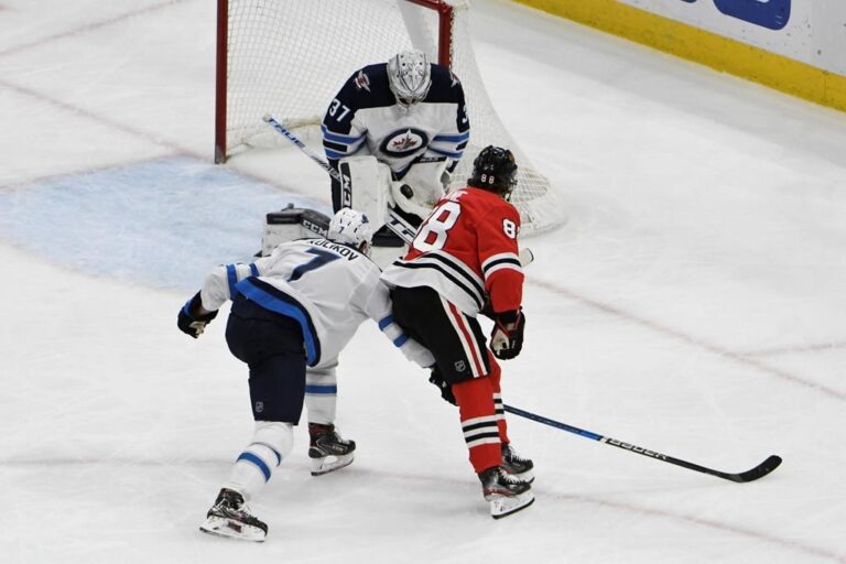 Sexual abuse survivor, ex-player speaks about Blackhawks scandal: ‘No one thought about the victim’
