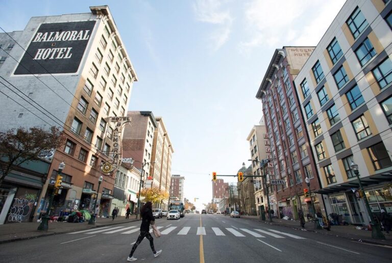 Vancouver police investigate three stabbings in Downtown Eastside