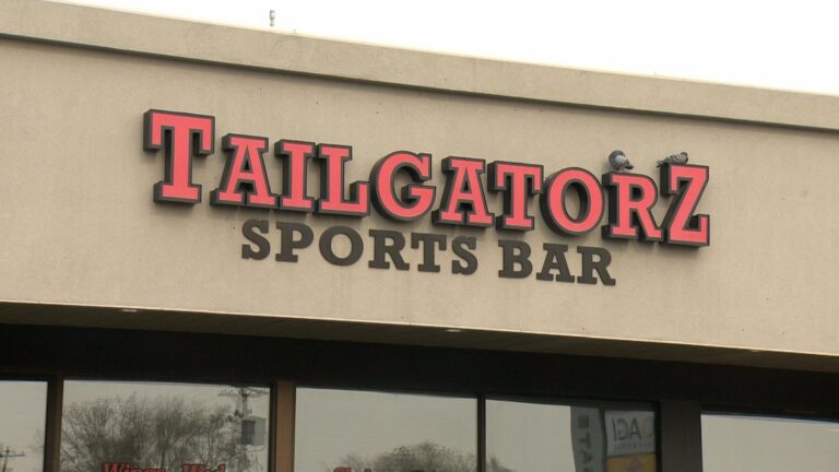 Customers attack, pull pellet gun on Saskatoon pub staff for asking for proof of vaccine