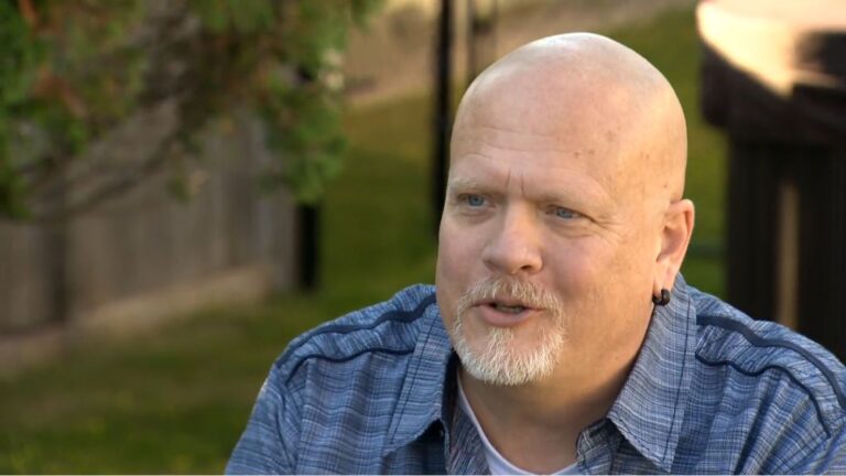 Former Manitoba anti-vaxxer credits family with changing his mind: ‘They did it with love’