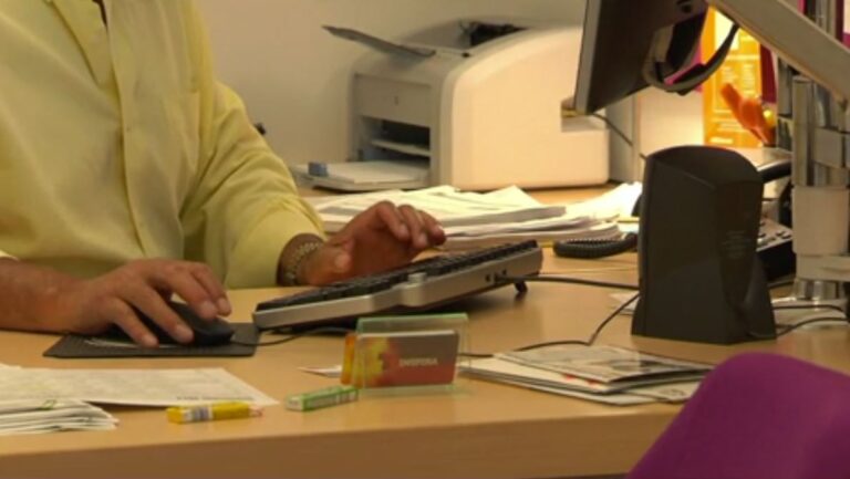 Poll suggests small businesses in B.C. can’t afford paid sick leave