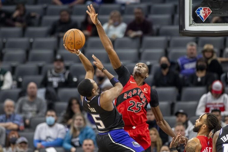 Siakam’s 32 help Raptors beat Kings 108-89