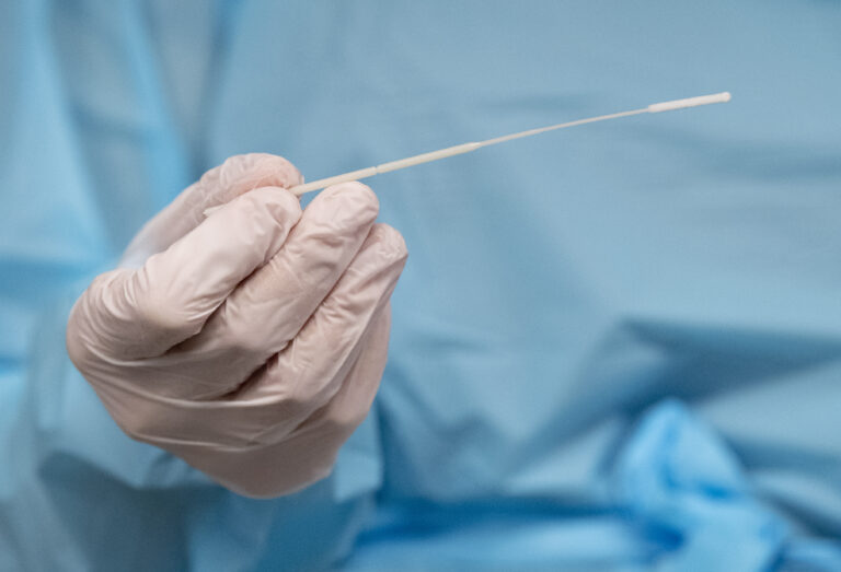 Quebec suspending unvaccinated health care-workers who refuse COVID-19 testing