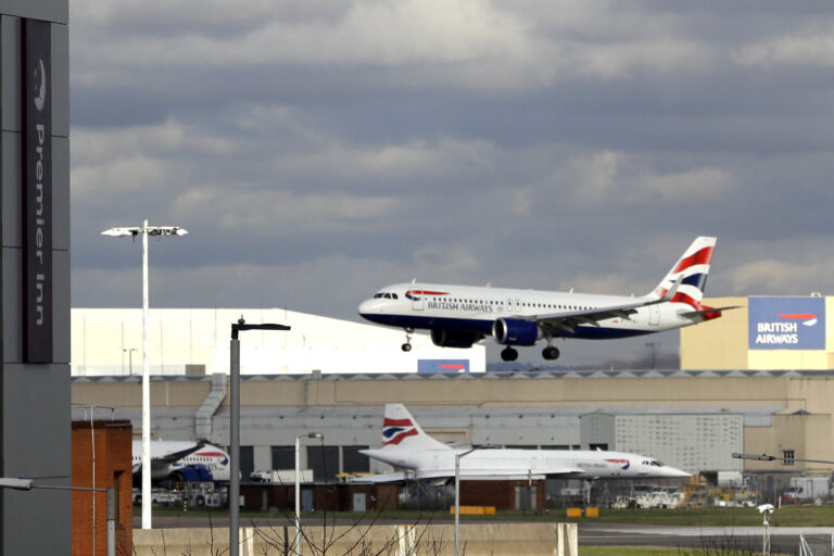 South Africa criticizes Britain’s ‘rushed’ travel ban over new COVID-19 variant