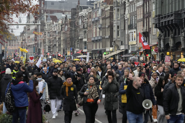 7 arrested in The Hague as protests against COVID-19 restrictions turn violent