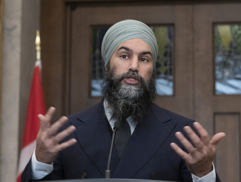 As COVID-19 strains nurses, Singh says feds must ease barriers for those trained abroad