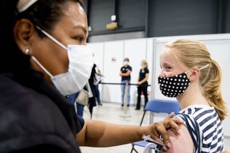 COVID-19 vaccine for kids 5-11 could come in ‘one to two weeks’: Health Canada