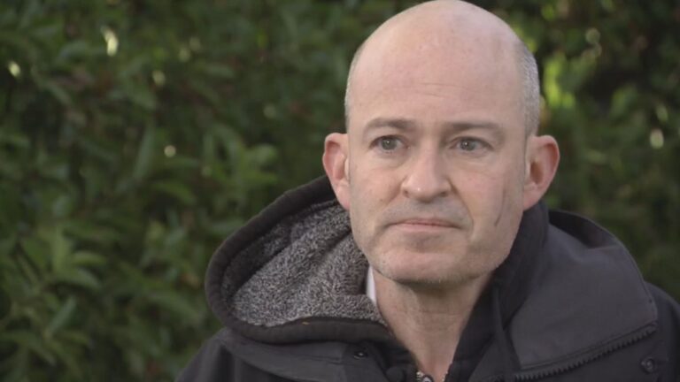 Desperate for COVID-19 vaccines, some Canadian parents taking their kids to U.S.