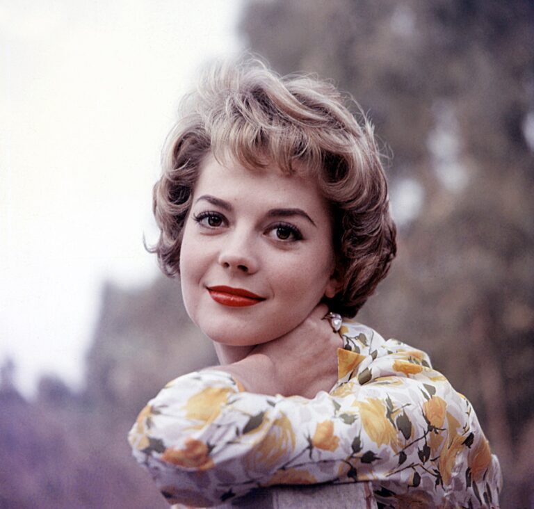 Natalie Wood was sexually assaulted by Kirk Douglas, her sister alleges
