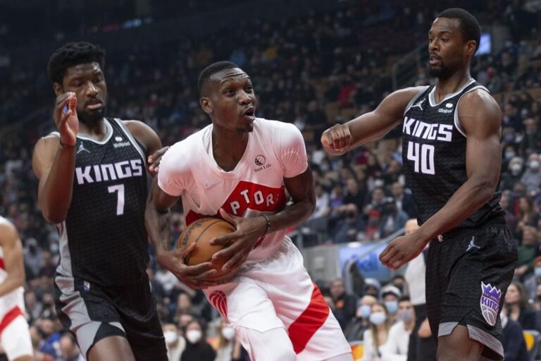 Chris Boucher leads Raptors in rout of Kings