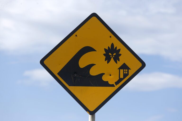 Indonesia issues tsunami warning after 7.5 magnitude earthquake hits region