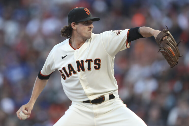 Toronto Blue Jays beef up starting rotation by signing Kevin Gausman to 5 year, $110M deal