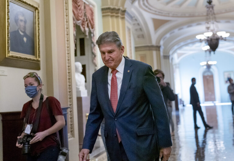 Manchin blames White House staff for why he’s rejecting Biden’s $1.75T bill