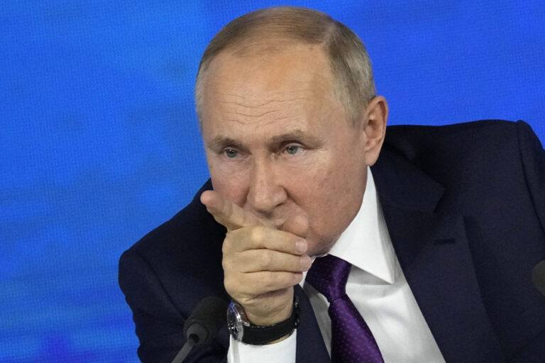 Putin calls for action ‘immediately’ from West concerning Ukraine