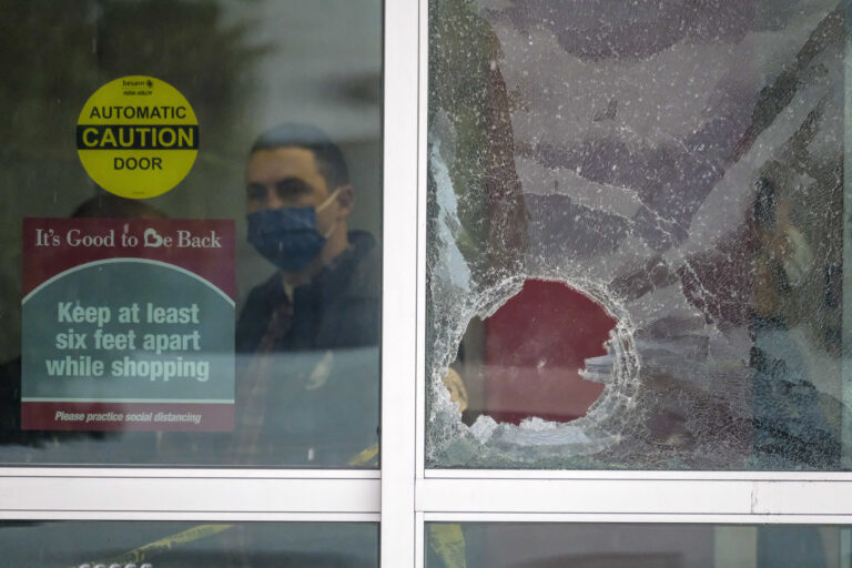 More details emerge on girl fatally shot by LA police while in clothing store