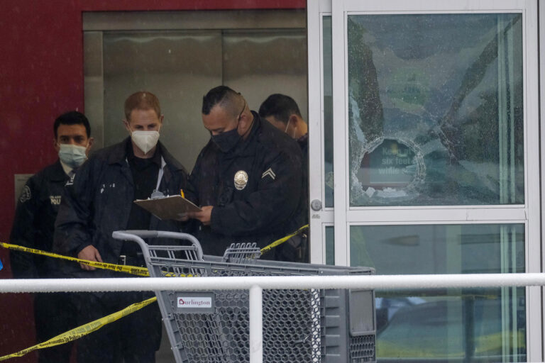 LA police video shows fatal shooting of girl in store dressing room