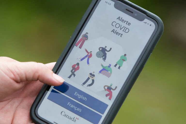 Attempt to improve COVID Alert app stalls for lack of interest by provinces