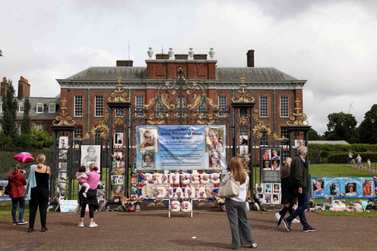 Man killed in London police confrontation near Prince Williams’ Kensington Palace