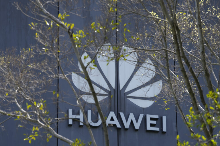 China’s ambassador to Canada warns against Huawei 5G ban