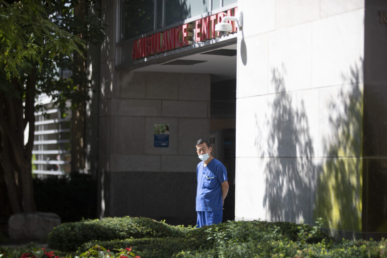Burnt-out health-care workers fear Omicron surges in Canadian hospitals
