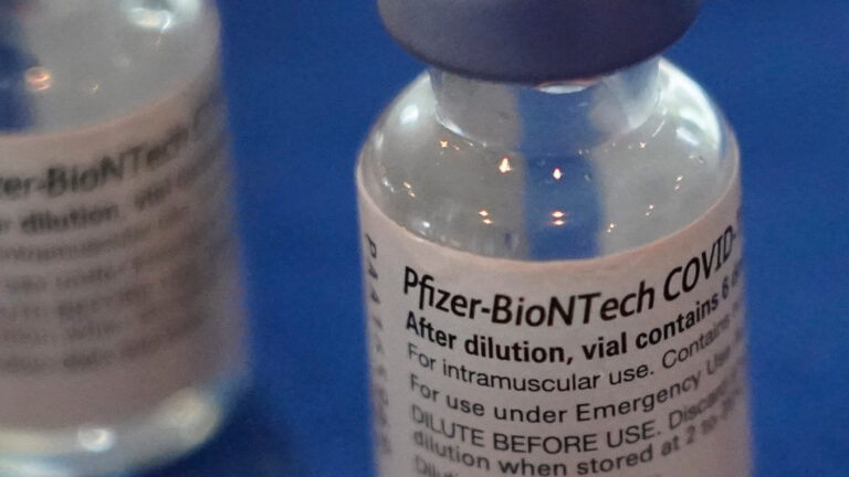 Booster dose of Pfizer’s COVID-19 vaccine neutralizes Omicron variant, company says