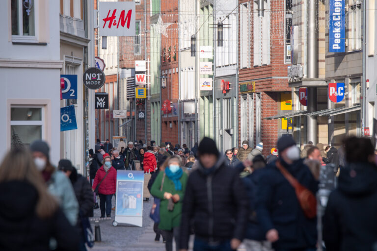 COVID-19 pandemic could end in 2022 if global vaccination increases, WHO says