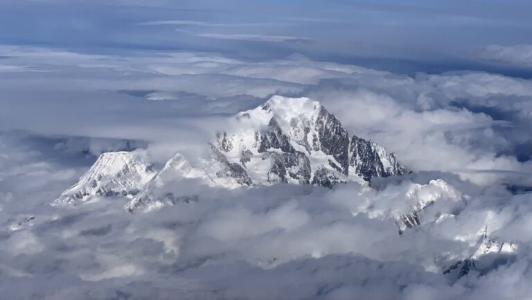 Mountain climber finally pockets share of $340K jewels he found on French glacier