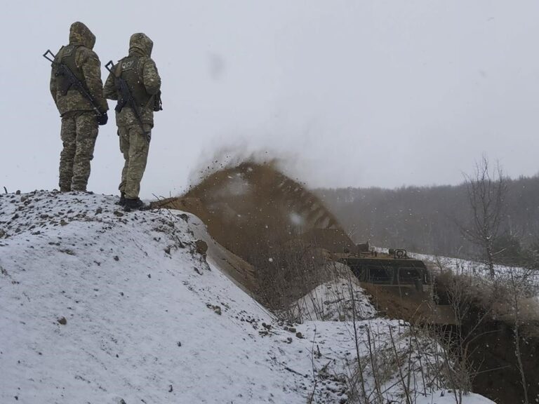Russia may face more sanctions amid military build-up near Ukraine, Trudeau warns