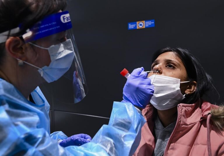 Air Canada, WestJet, Pearson ask government to drop COVID arrival testing requirement