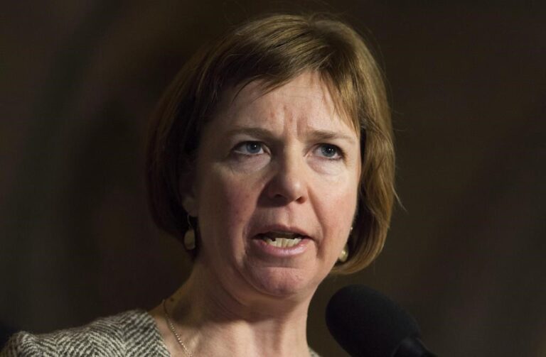 B.C. expands program aimed at preventing overdose deaths in construction industry