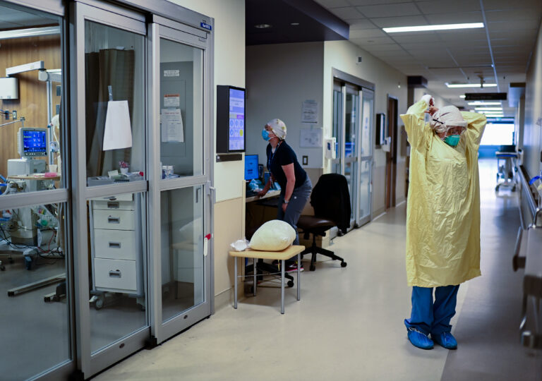 Some nurses lack proper PPE amid Omicron COVID-19 surge, union says