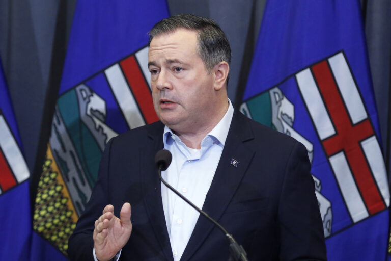 Alberta can start ‘significantly relaxing’ COVID-19 rules once hospitalizations dip: Kenney