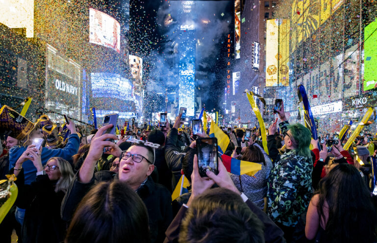 New York rings in 2022 with Times Square ball drop, but COVID-19 keeps crowd smaller