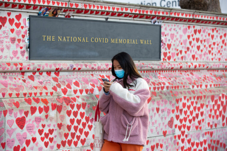 COVID-19: U.K. death toll tops 150,000 after Omicron spike