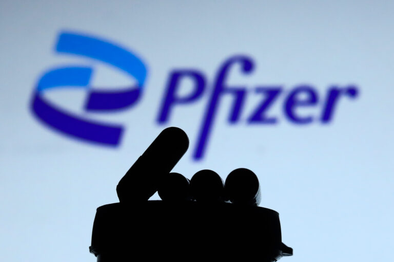 Paxlovid, Pfizer’s oral COVID-19 pill, approved in Canada