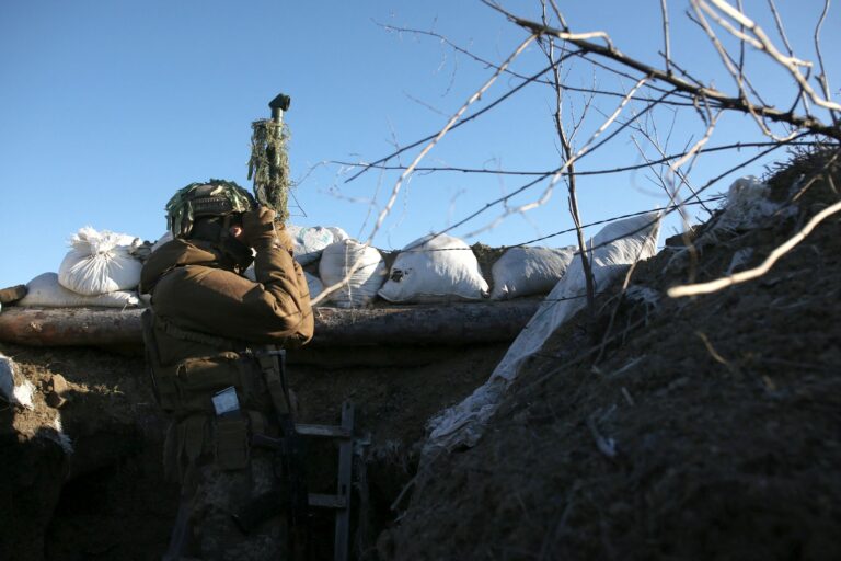Canada deploys special forces to Ukraine amid rising tensions with Russia