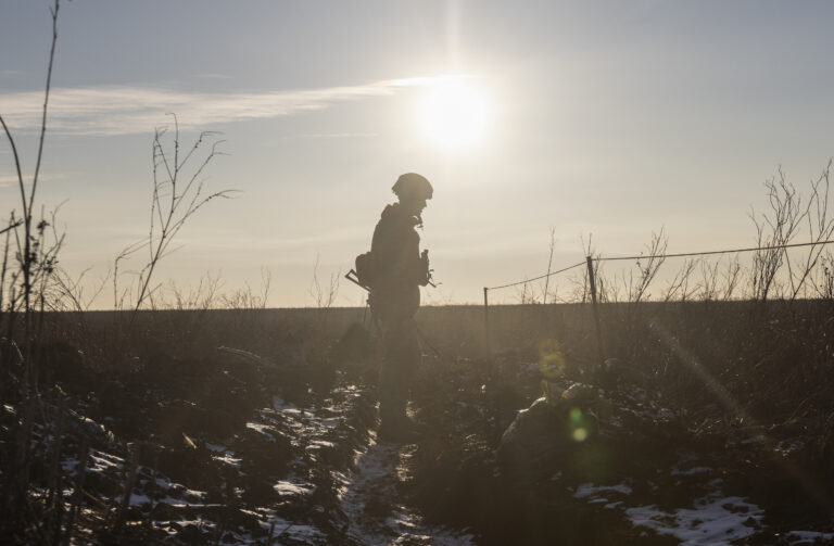 Ukrainian Canadians worry about Russia conflict: ‘I’m afraid for my family’