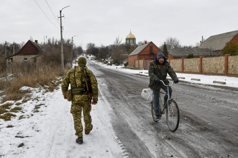Ukraine urging calm as Russia tensions continue: ‘No reason to panic’