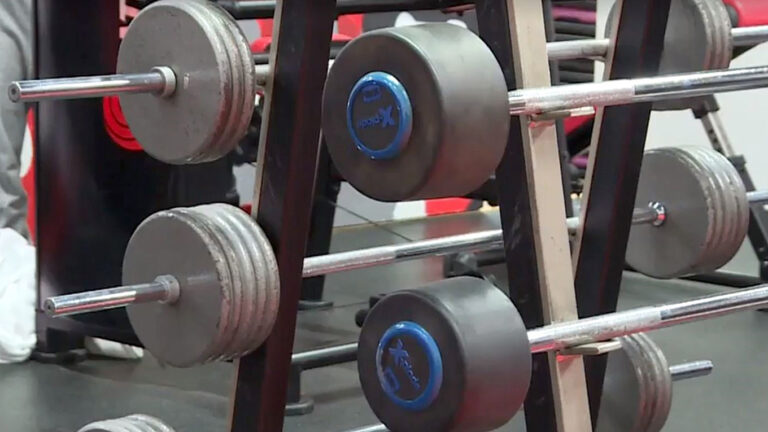 ‘We should have the right to exercise’: B.C. gym owner decries $2,300 COVID fine for staying open