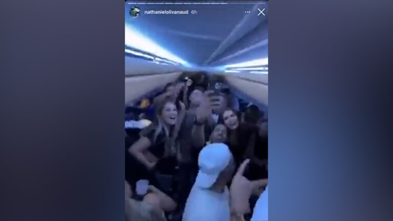 Sunwing plane party organizer slams airlines, some passengers catch COVID