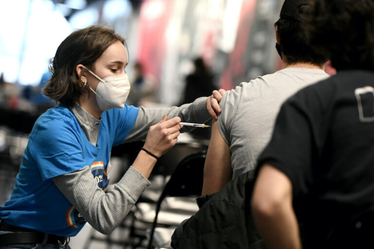 ‘Booster hesitancy’: Poll shows growing rifts between double vaxxed and boosted Canadians