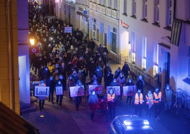 COVID protester bites German police officer as marches spark violence
