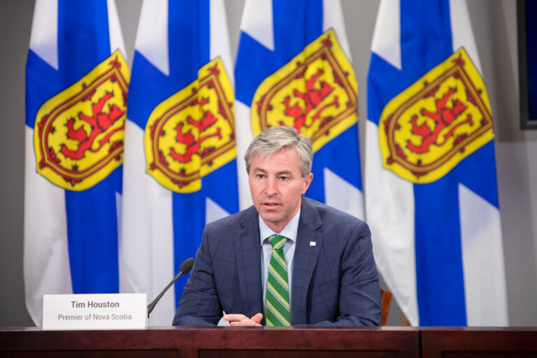 COVID-19: No new restrictions in N.S., but ‘things can change very quickly,’ says premier