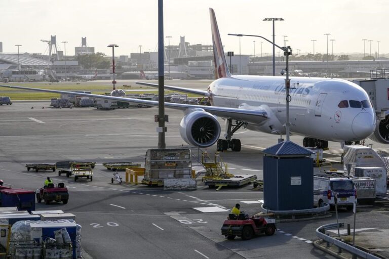 Australia to reopen borders to vaccinated travellers after two years of COVID-19